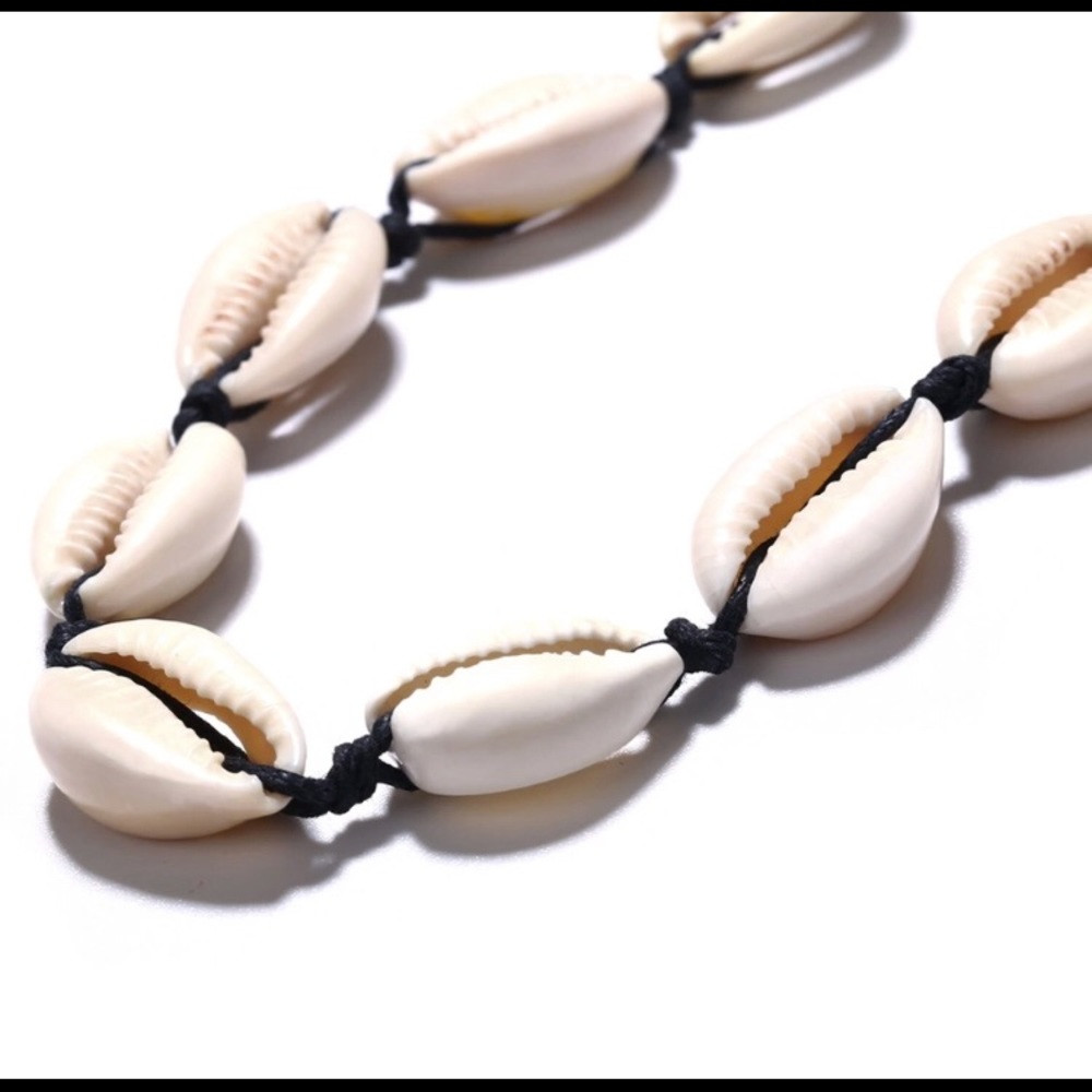 4/$15 ๐ Boho Style Beach Shell Choker Necklace - Picture 3 of 4